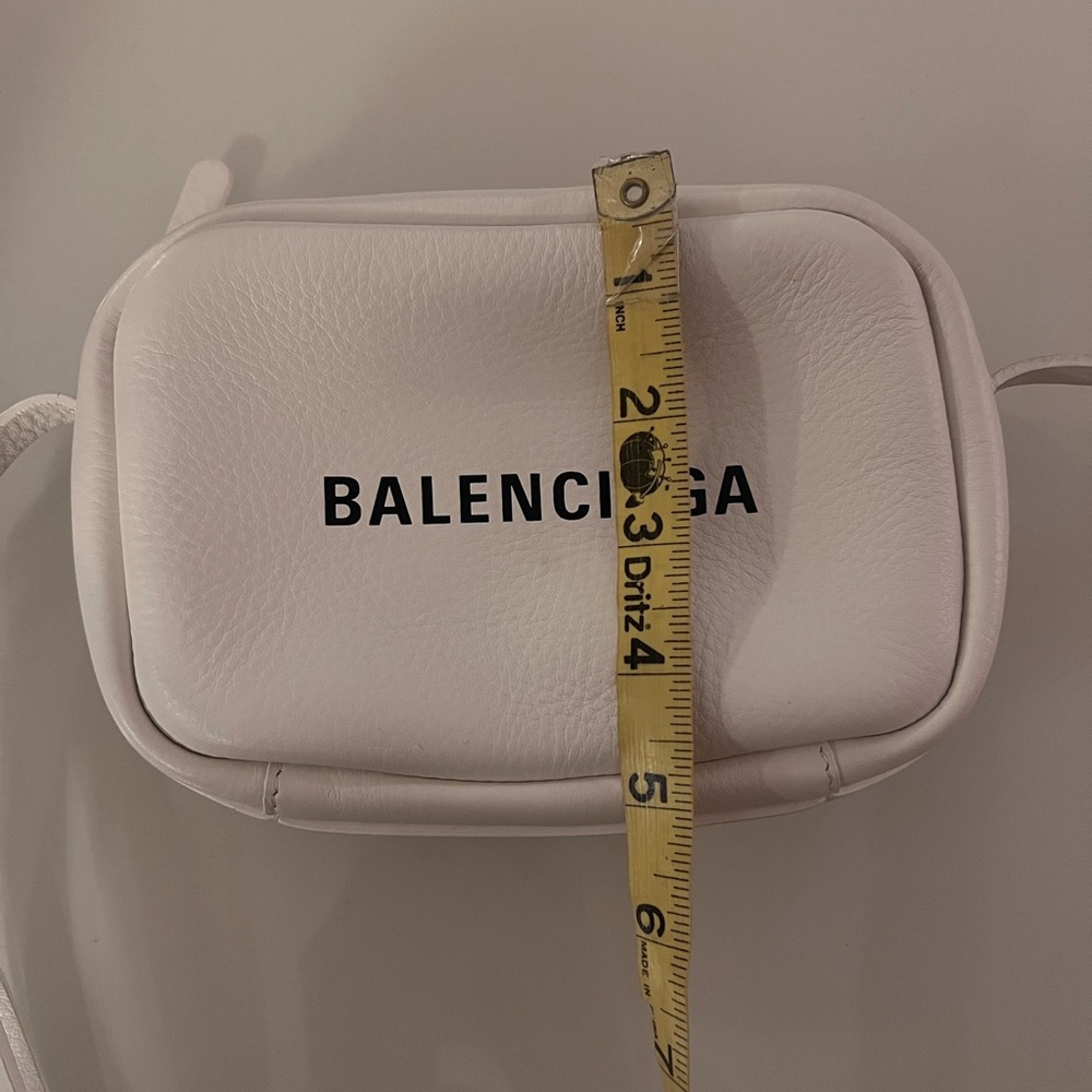 BALENCIAGA everyday white logo mini camera crossbody bag - Picture 14 of 15